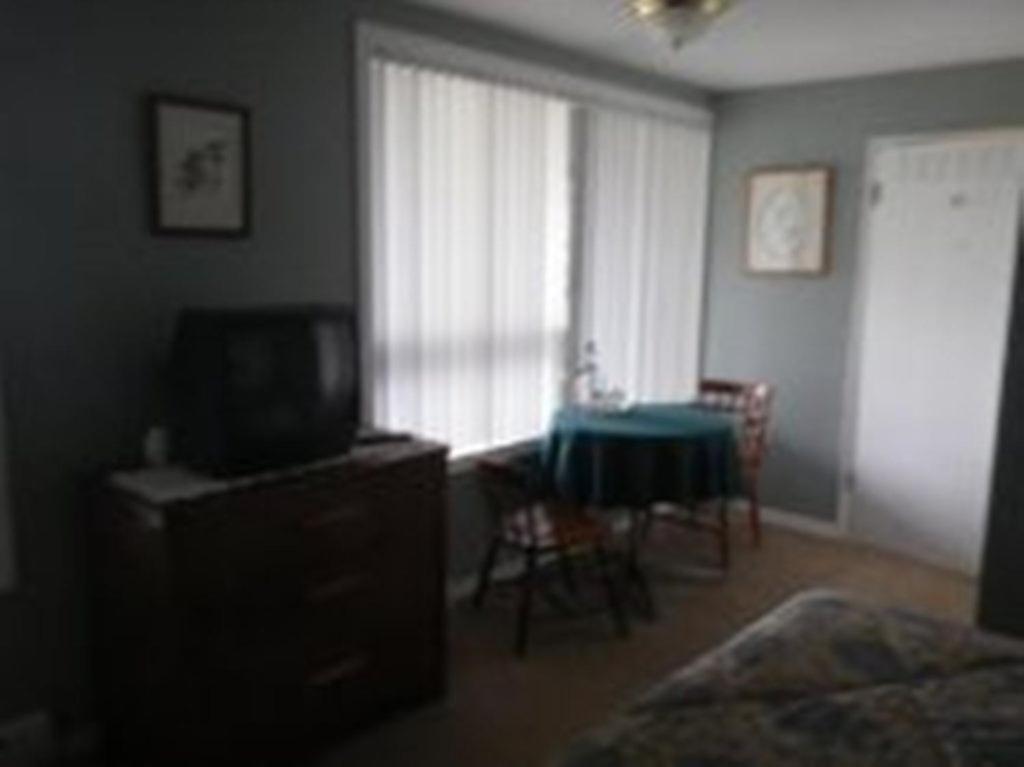 Beach Estates Inn Bed And Breakfast Nanaimo Oda fotoğraf