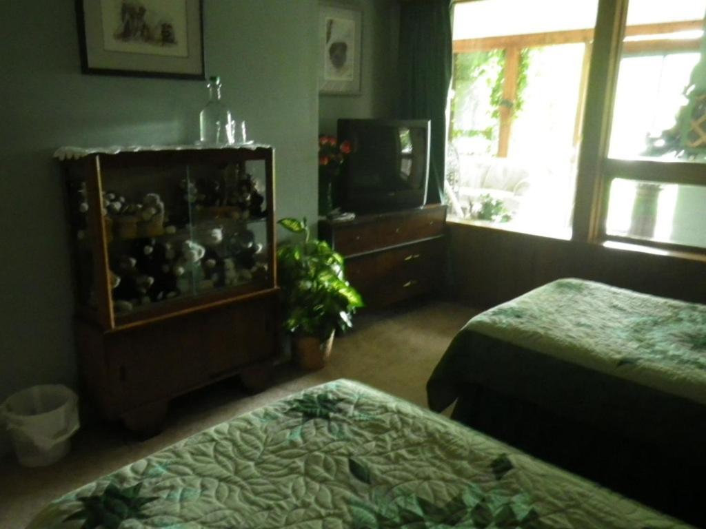 Beach Estates Inn Bed And Breakfast Nanaimo Oda fotoğraf